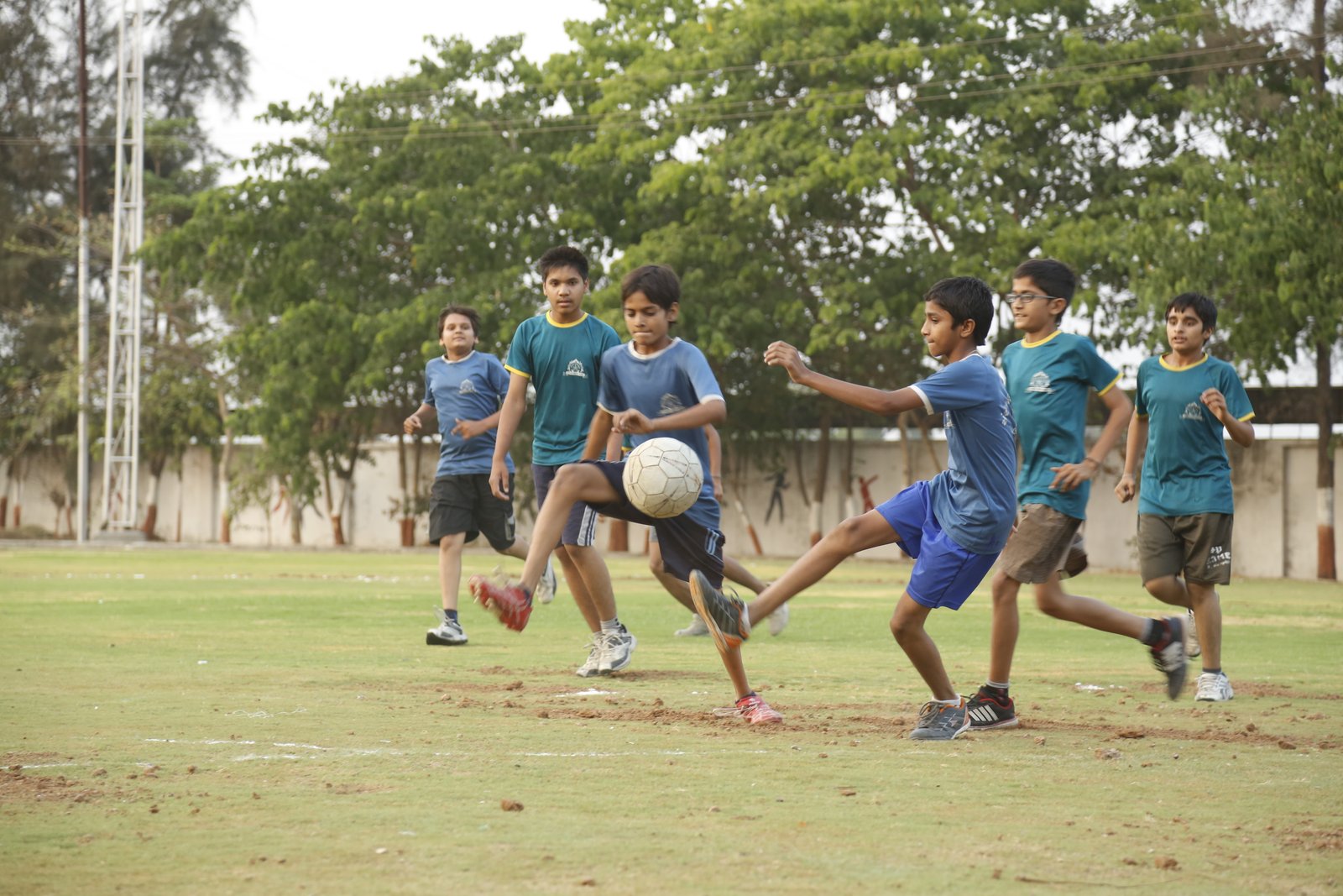 FOOT BALL